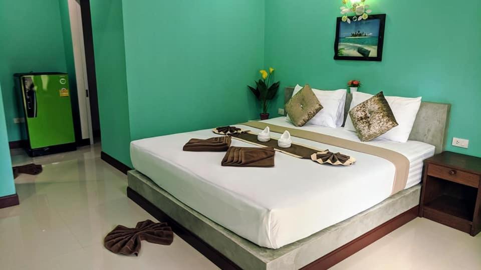 Pana Long Beach Resort - Sha Plus Ko Lanta Exterior foto
